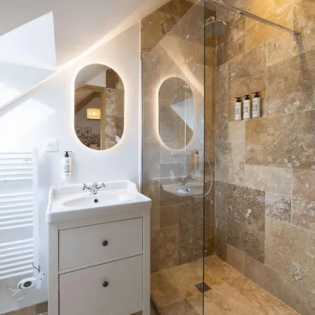 Maison Castel A Haven Of Peace Near Deauville 度假居 *